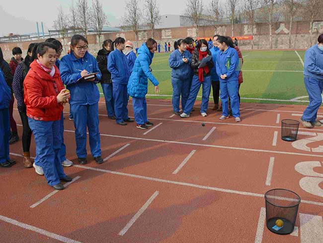 工會組織慶?！叭恕眿D女節(jié)活動